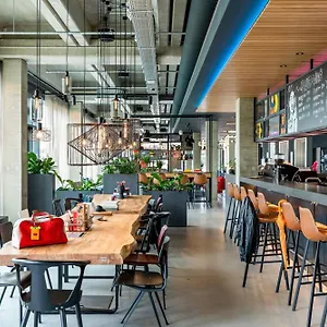 Moxy Hotel