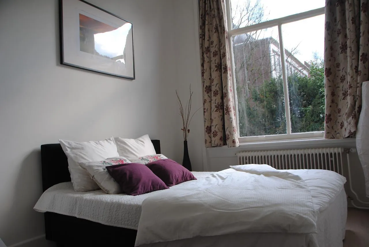 Zala'S B&B Utrecht 0*,  Países Bajos